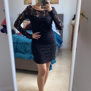 Black lace‎ dress